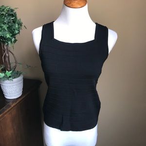LIKE NEW black ribbed horizontal detail shell top